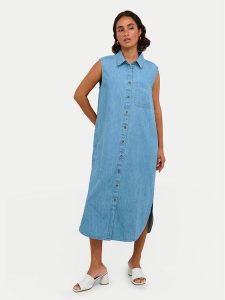 Kaffe Sukienka jeansowa Louise 10508518 Niebieski Regular Fit. Niebieskie kombinezony Kaffe, bez wzorów, z bawełny, bez kołnierzyka, bez ramiączek. Za 179,99 zł.