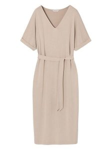 TATUUM Sukienka w kolorze beżowym rozmiar: L. Brązowe sukienki Tatuum, na co dzień, l, bez wzorów, z tkaniny, bez kołnierzyka, bez ramiączek, midi, proste. Za 170,87 zł.