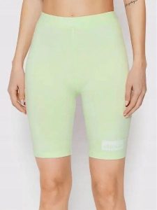 SPODENKI DAMSKIE LEGGINSY KRÓTKIE KOLARKI ELLESSE KRÓTKIE KOLOR ZIELONY. Zielone legginsy Ellesse, bez wzorów, z bawełny, krótkie. Za 84,62 zł.