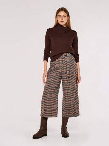 Apricot Golf w kolorze ciemnobrązowym rozmiar: XS. Brązowe golfy Apricot, bez wzorów. Za 70,08 zł.