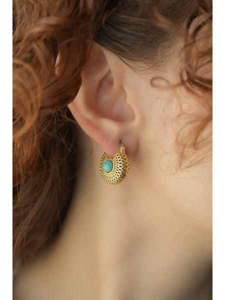 L'Atelier de Gaia Pozłacane kolczyki z turkusami rozmiar: onesize. Żółte kolczyki L'Atelier de Gaia, z turkusem, pozłacane. Za 100,52 zł.