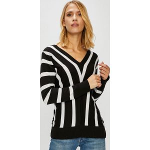 Trendyol - Sweter. Swetry klasyczne marki Trendyol. W wyprzedaży za 59,90 zł.