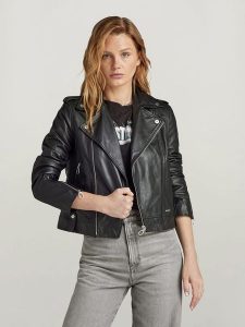 G-Star Kurtka skórzana w kolorze czarnym rozmiar: S. Czarne kurtki G-Star, s, bez wzorów, ze skóry, bez kaptura. Za 435,11 zł.