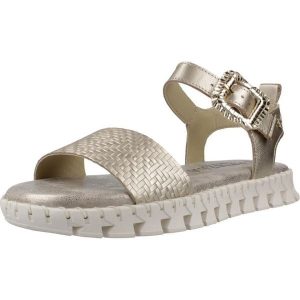 Sandały CARMELA 163266C Złoty. Żółte buty trekkingowe Carmela, ze skóry, bez zapięcia. Za 318,99 zł.