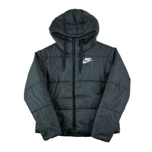 Second life - Kurtka puchowa w kolorze czarnym dla kobiet - Stan dobry. Czarne kurtki Nike, bez wzorów, z puchu, bez kaptura. Za 169,16 zł.