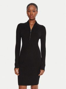 Guess Sukienka codzienna W5BK45 Z0572 Czarny Slim Fit. Czarne kombinezony Guess, na co dzień, m, z aplikacjami, z dzianiny, bez kołnierzyka, bez ramiączek, proste. Za 419,99 zł.