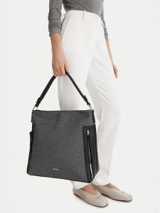 Lasocki Torebka CEO-LSK-X-009-09 Czarny. Czarne torebki klasyczne Lasocki, bez wzorów, z materiału, bez dodatków. Za 199,99 zł.