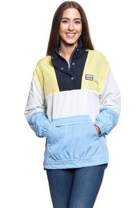 DAMSKA KURTKA PRZEJŚCIOWA LEE WINDBREAKER ECRU L56AYOLO 112113016. Białe kurtki Lee, l, bez wzorów, bez kaptura. W wyprzedaży za 99,99 zł.