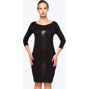 Sukienka w kolorze czarnym. Sukienki marki Far Far Fashion. W wyprzedaży za 84,95 zł.