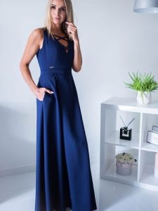 Sukienka Model Lucy 2 Navy - Jersa. Niebieskie sukienki Jersa, plus size, bez wzorów, wizytowe, bez kołnierzyka, plus size, bez ramiączek, maxi, dopasowane. Za 668,78 zł.