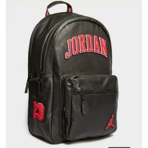 Plecak szkolny na trening JORDAN BOROUGH VARSITY BACKPAC - MA9004-023. Czarne plecaki Jordan. Za 435,85 zł.