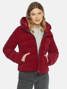 Fuchs Schmitt Kurtka pikowana w kolorze czerwonym rozmiar: 40. Czerwone kurtki Fuchs Schmitt, bez wzorów, bez kaptura. Za 347,99 zł.