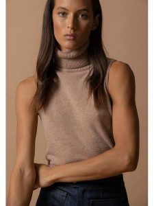 Perfect Cashmere Kaszmirowy bezrękawnik w kolorze karmelowym rozmiar: XXL. Brązowe golfy Perfect Cashmere, bez wzorów, z kaszmiru. Za 177,94 zł.