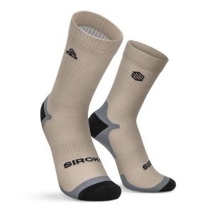 Długie skarpety turystyczno-trekkingowe unisex Addo. Brązowe skarpetki SIROKO, bez wzorów. Za 84,00 zł.