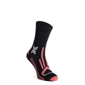 Skarpety do biegania damskie X-Socks Trailrun Perform Crew. Czarne skarpetki X-Socks, bez wzorów. Za 96,99 zł.
