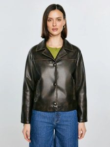 Kurtka damska ze skóry ekologicznej brązowa Sandrosa 804. Brązowe kurtki Big Star, l, bez wzorów, ze skóry ekologicznej, bez kaptura. Za 329,99 zł.