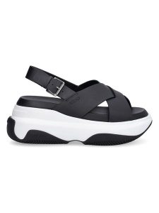 Liu Jo Sandały w kolorze czarnym rozmiar: 40. Czarne sandały Liu Jo, bez wzorów, z otwartym noskiem, bez obcasa, na platformie, bez zapięcia. Za 454,95 zł.