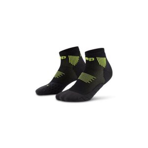 Damskie skarpety kompresyjne do biegania sportowe za kostkę Core Run CEP. Czarne skarpetki CEP, bez wzorów, z elastanu. Za 79,00 zł.