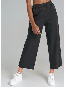 Monki Spodnie w kolorze czarnym rozmiar: S. Czarne spodnie z wysokim stanem Monki, bez wzorów, z materiału, z podwyższonym stanem. Za 39,99 zł.