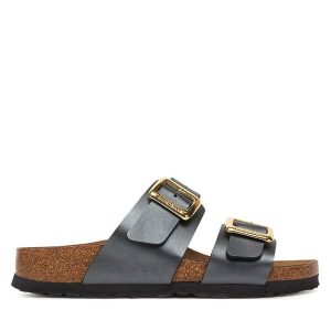 Klapki Birkenstock. Czarne klapki Birkenstock, bez wzorów, bez obcasa. Za 485,99 zł.