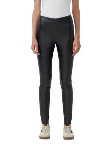 S.Oliver Spodnie w kolorze czarnym ze skóry syntetycznej rozmiar: 46. Czarne spodnie z wysokim stanem s.Oliver, bez wzorów, ze skóry, z podwyższonym stanem. Za 95,99 zł.