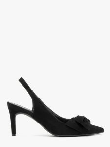 Welurowe czółenka typu slingback z kokardą. Czarne czółenka Ryłko, bez wzorów, z gumy, bez obcasa, na szpilce, bez zapięcia. Za 349,99 zł.