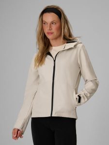 4F Kurtka softshell wiatroodporna membrana 5000 damska - kremowa XXL. Białe kurtki 4f, l, bez wzorów, z softshellu, bez kaptura. Za 299,99 zł.