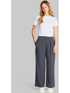 CALVIN KLEIN JEANS Koszulka w kolorze białym rozmiar: M. Białe bluzki Calvin Klein Jeans, m, bez wzorów, z bawełny, bez kołnierzyka, bez ramiączek. Za 87,81 zł.
