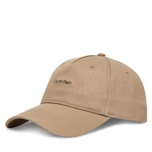 Czapka z daszkiem Calvin Klein. Brązowe czapki Calvin Klein, bez wzorów. Za 142,99 zł.