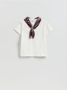 T-shirt z apaszką - biały. Białe apaszki i chusty Reserved, bez wzorów, z bawełny. Za 89,99 zł.