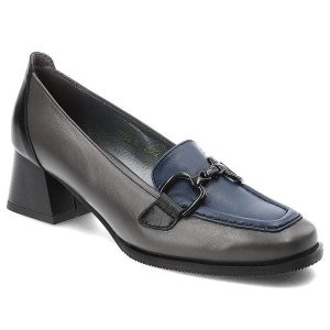Granatowe Półbuty Armodo Skórzane Eleganckie Buty Na Obcasie. Niebieskie półbuty Armodo, bez wzorów, ze skóry, bez obcasa, na obcasie, bez zapięcia. Za 369,00 zł.