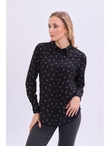 Marks & Spencer Koszula w kolorze czarnym rozmiar: 38. Czarne koszule Marks & Spencer, bez wzorów, bez kołnierzyka, bez ramiączek. Za 65,95 zł.