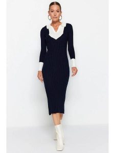 Trendyol Sukienka dzianinowa w kolorze czarno-białym rozmiar: L. Czarne sukienki Trendyol, l, bez wzorów, z dzianiny, bez kołnierzyka, bez ramiączek, midi. Za 78,66 zł.