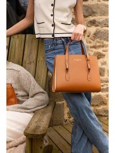 Maison héritage PARIS Skórzana torebka "Hera" w kolorze jasnobrązowym - 31 x 24 x 14 cm rozmiar: onesize. Brązowe torebki klasyczne Maison héritage PARIS, bez wzorów, z materiału, bez dodatków. Za 521,99 zł.