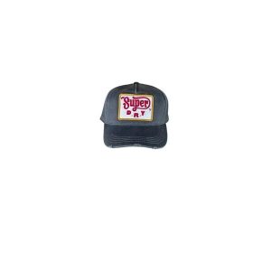 Damska czapka typu trucker Superdry. Czarne czapki Superdry, bez wzorów, klasyczne. Za 148,85 zł.