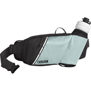 Nerka rowerowa z bidonem CamelBak Podium Flow Belt. Niebieskie nerki i saszetki Camelbak, bez wzorów. W wyprzedaży za 194,95 zł.