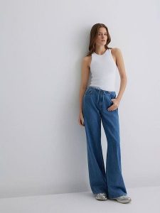 MAVI Dżinsy "Lexy" - Comfort fit - w kolorze niebieskim rozmiar: W24/L27. Niebieskie jeansy Mavi, bez wzorów. Za 114,45 zł.