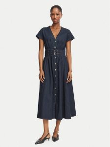 Morgan Sukienka jeansowa 262-RIRINA Granatowy Regular Fit. Niebieskie kombinezony Morgan, bez wzorów, z bawełny, bez kołnierzyka, bez ramiączek. Za 484,99 zł.