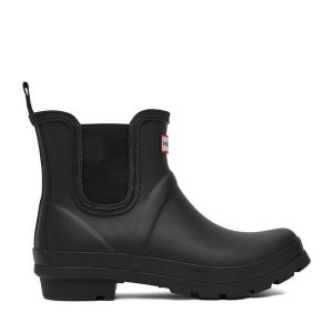 Kalosze Hunter. Czarne kalosze Hunter, bez wzorów. Za 219,99 zł.