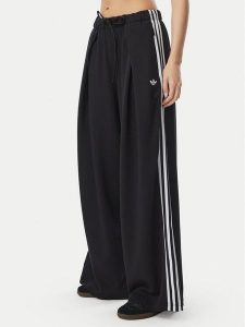 Adidas Spodnie dresowe Adiluna Season 2 X Jennie Pleated Track Tracksuit Bottoms LD8922 Czarny Regular Fit. Czarne spodnie dresowe ADIDAS, l, bez wzorów, z dresówki. Za 479,99 zł.