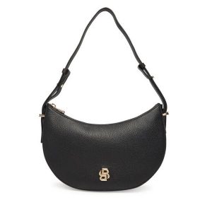 Torebka BOSS. Czarne torebki klasyczne Boss, bez wzorów, bez dodatków. Za 609,99 zł.