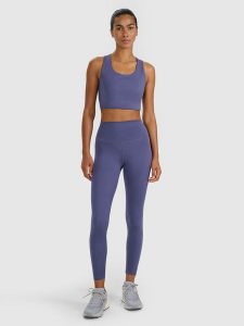 4F Legginsy treningowe szybkoschnące damskie - granatowe XS. Niebieskie legginsy 4f, bez wzorów, z dzianiny, z podwyższonym stanem. Za 119,99 zł.