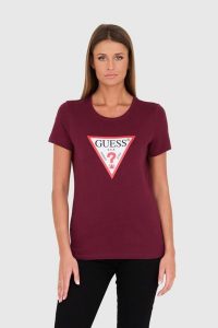 GUESS Bordowy t-shirt Original Tee. Czerwone t-shirty Guess, s, z aplikacjami, z bawełny, bez kołnierzyka, bez ramiączek. W wyprzedaży za 100,99 zł.