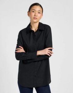 DAMSKA KOSZULA LEE CLASSIC SHIRT UNIONALL BLACK 112370961. Czarne koszule Lee, xs, bez wzorów, bez kołnierzyka, bez ramiączek. Za 179,99 zł.