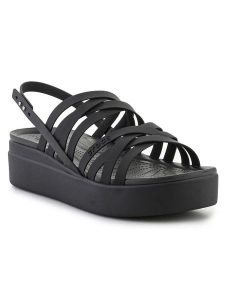 Crocs Sandały "Brooklyn Strappy" w kolorze czarnym rozmiar: 42/43. Czarne sandały Crocs, bez wzorów, z otwartym noskiem, bez obcasa, na koturnie, bez zapięcia. Za 136,13 zł.