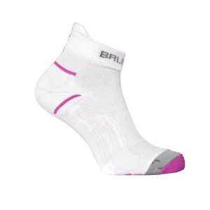 Skarpety do biegania damskie Brubeck Running Light. Białe skarpetki Brubeck, bez wzorów, z bawełny. Za 34,99 zł.