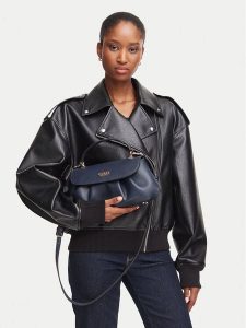 Guess Torebka Amorette HWBG78 98190 Granatowy. Niebieskie torebki klasyczne Guess, z aplikacjami, bez dodatków. Za 544,99 zł.