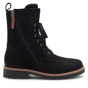 Trapery Lasocki. Czarne buty zimowe Lasocki, bez obcasa, bez zapięcia. Za 249,99 zł.