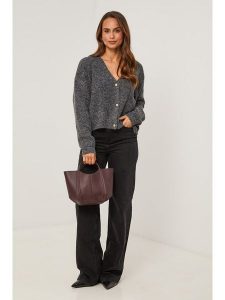 Soft Cashmere Kardigan w kolorze ciemnoszarym rozmiar: 34/36. Szare kardigany Soft Cashmere, bez wzorów, prążkowane, bez ramiączek. Za 104,39 zł.