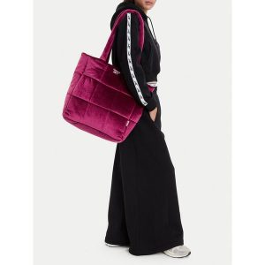 Torebka Reebok. Fioletowe shopper bag Reebok, bez wzorów, bez dodatków. Za 149,99 zł.